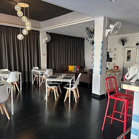 Lotus Art Guesthouse Паттайя Экстерьер фото