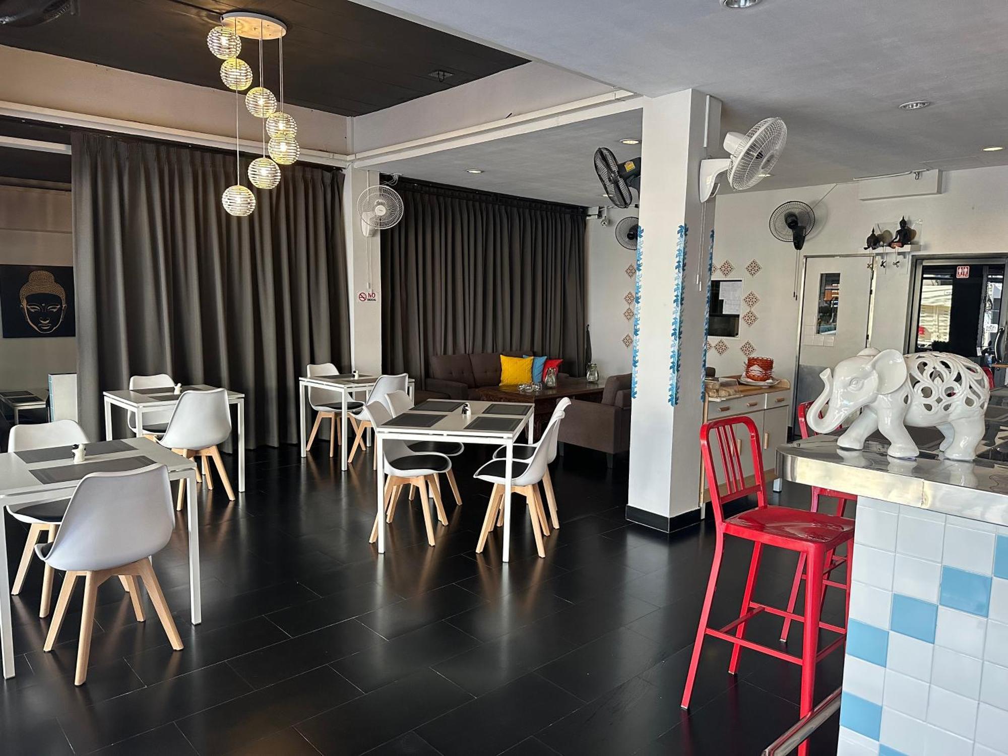 Lotus Art Guesthouse Паттайя Экстерьер фото